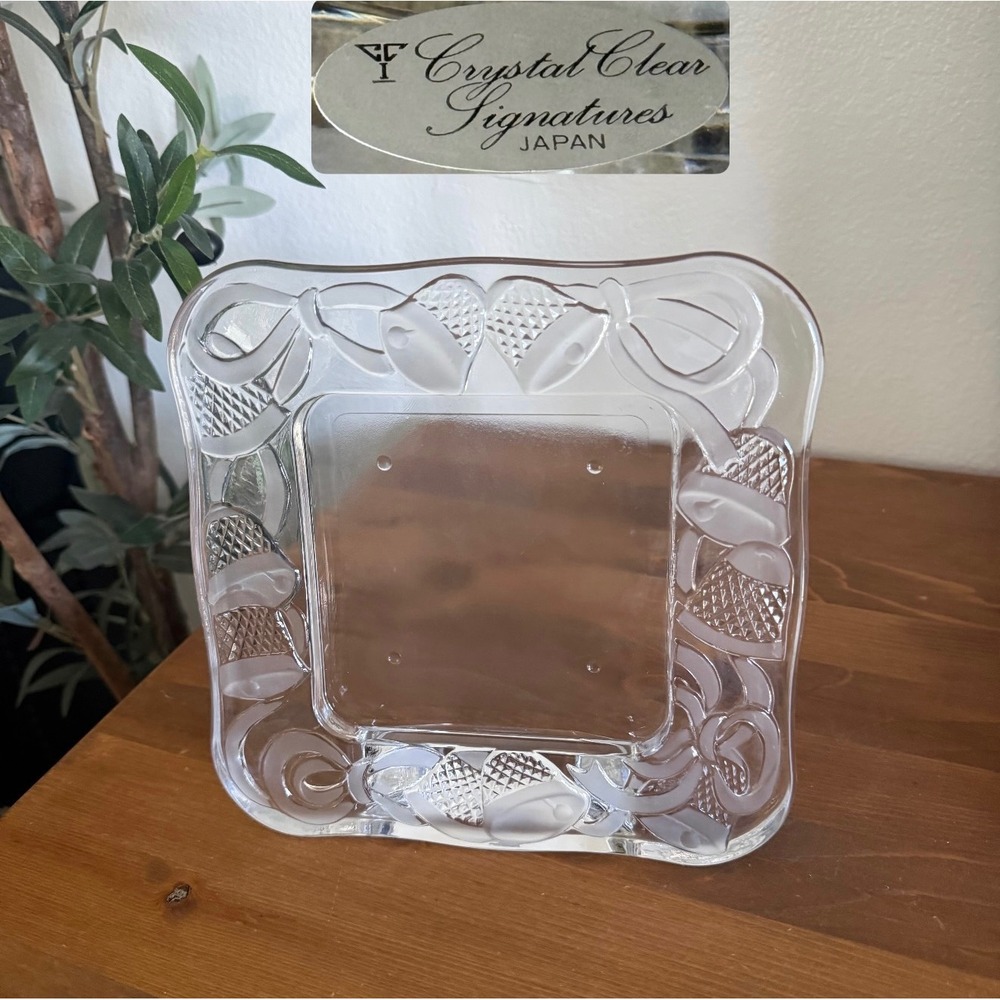 Crystal Clear Signatures Japan Frosted Glass Bell Ribbon Square Picture Frame